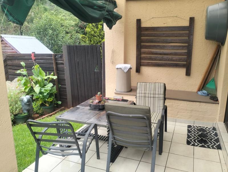 1 Bedroom Property for Sale in Roodekrans Gauteng