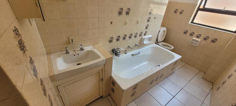 3 Bedroom Property for Sale in Sunnyside Gauteng