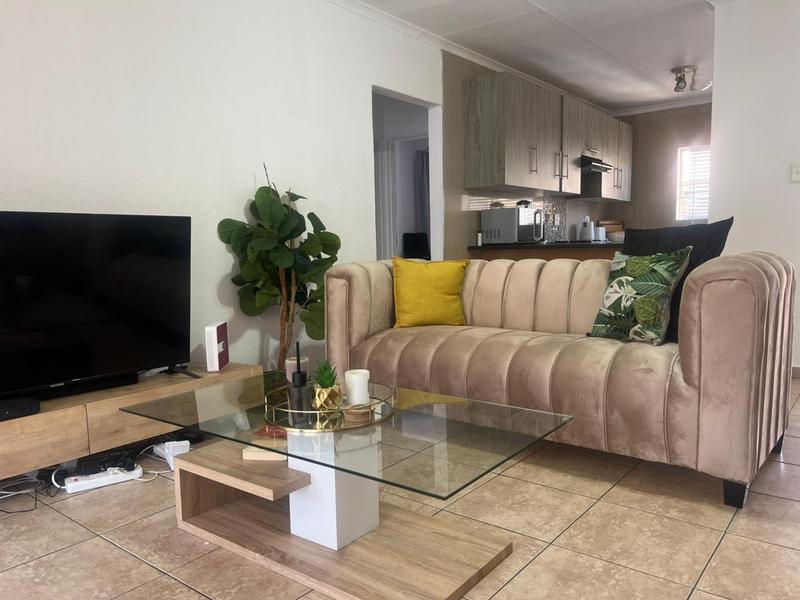 2 Bedroom Property for Sale in Vorna Valley Gauteng