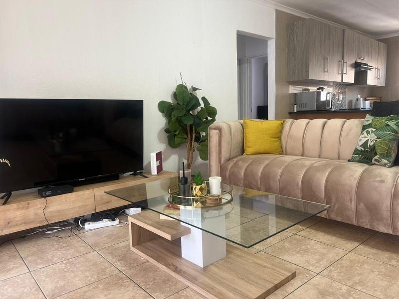 2 Bedroom Property for Sale in Vorna Valley Gauteng