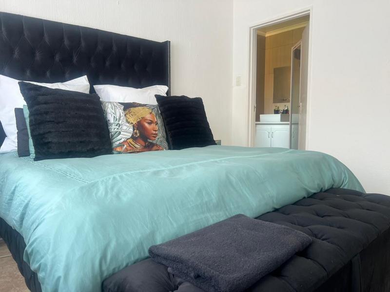 2 Bedroom Property for Sale in Vorna Valley Gauteng