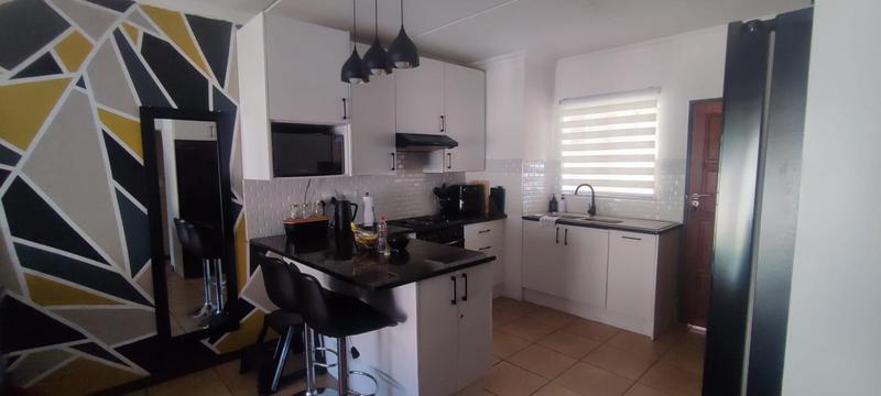 2 Bedroom Property for Sale in Meyerton Central Gauteng