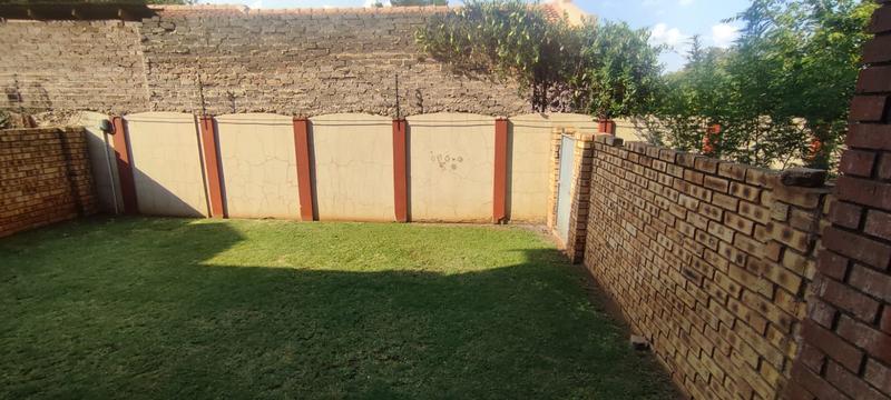 2 Bedroom Property for Sale in Meyerton Central Gauteng