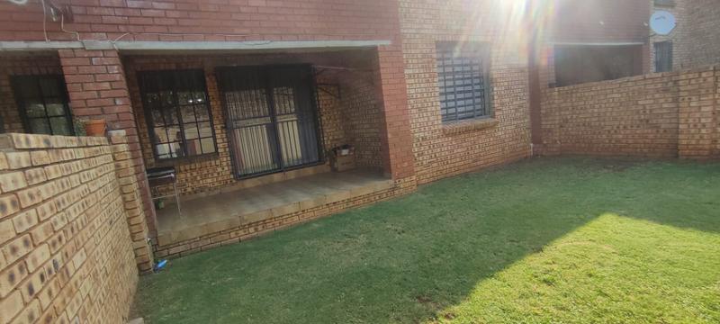 2 Bedroom Property for Sale in Meyerton Central Gauteng