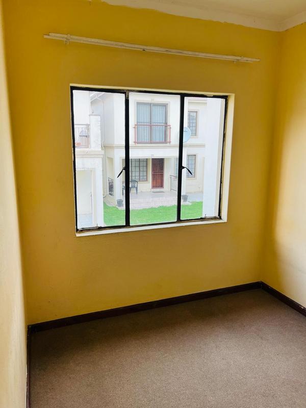 2 Bedroom Property for Sale in Whitney Gardens Gauteng