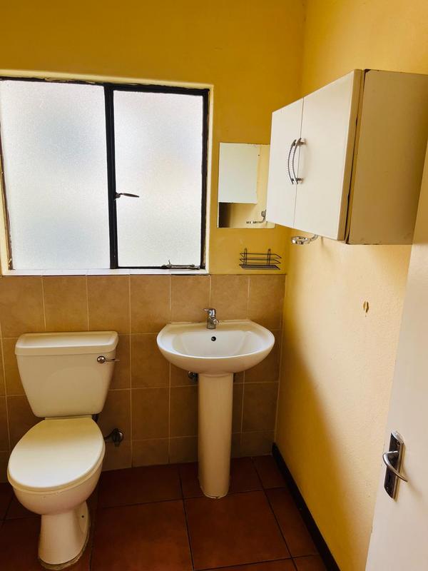 2 Bedroom Property for Sale in Whitney Gardens Gauteng