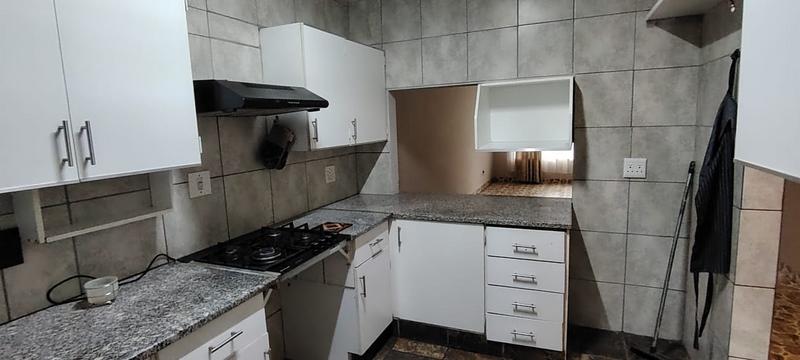 2 Bedroom Property for Sale in Silverfields Gauteng
