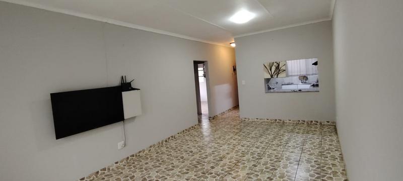 2 Bedroom Property for Sale in Silverfields Gauteng