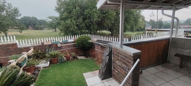 2 Bedroom Property for Sale in Silverfields Gauteng