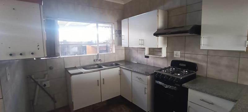 To Let 2 Bedroom Property for Rent in Silverfields Gauteng