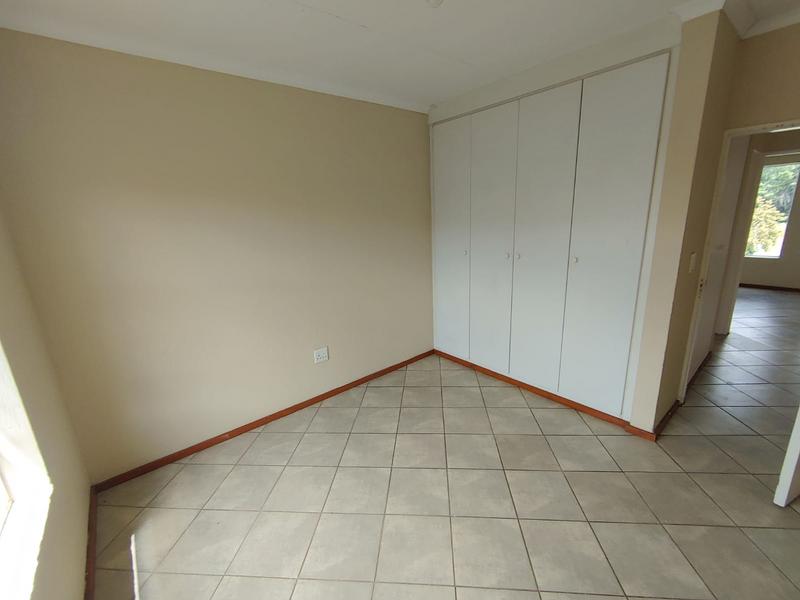 To Let 2 Bedroom Property for Rent in Honeypark Gauteng