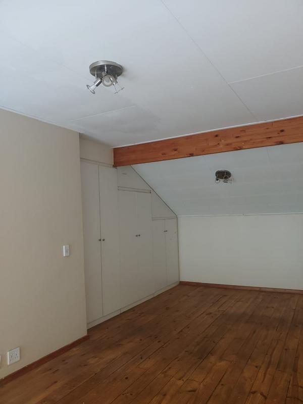 2 Bedroom Property for Sale in Grand Central Gauteng