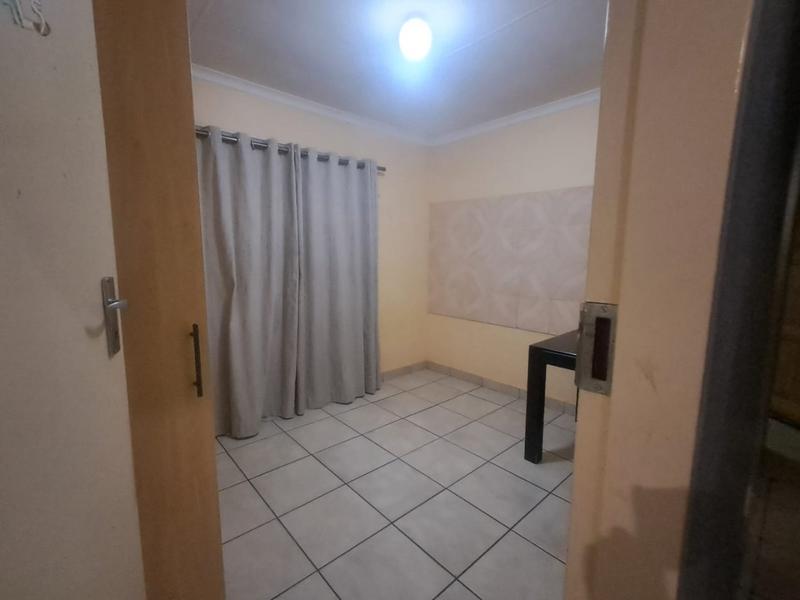 To Let 3 Bedroom Property for Rent in Karenpark Gauteng