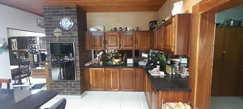 6 Bedroom Property for Sale in Florauna Gauteng