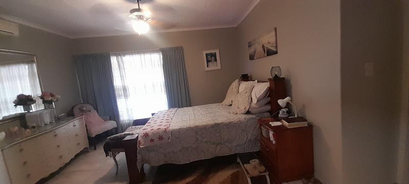 6 Bedroom Property for Sale in Florauna Gauteng