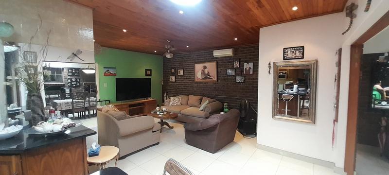 6 Bedroom Property for Sale in Florauna Gauteng