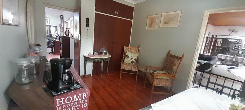 6 Bedroom Property for Sale in Florauna Gauteng