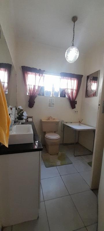 6 Bedroom Property for Sale in Florauna Gauteng