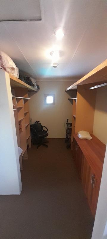 6 Bedroom Property for Sale in Florauna Gauteng