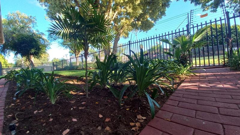 4 Bedroom Property for Sale in Pretoria Gardens Gauteng