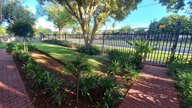 4 Bedroom Property for Sale in Pretoria Gardens Gauteng