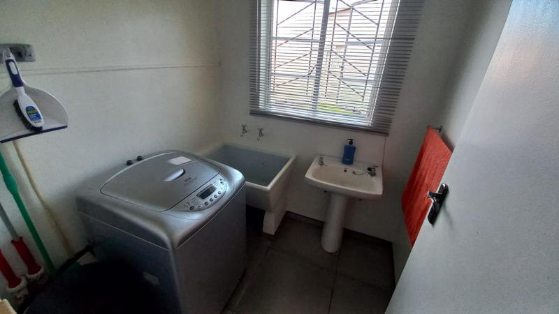 4 Bedroom Property for Sale in Pretoria Gardens Gauteng