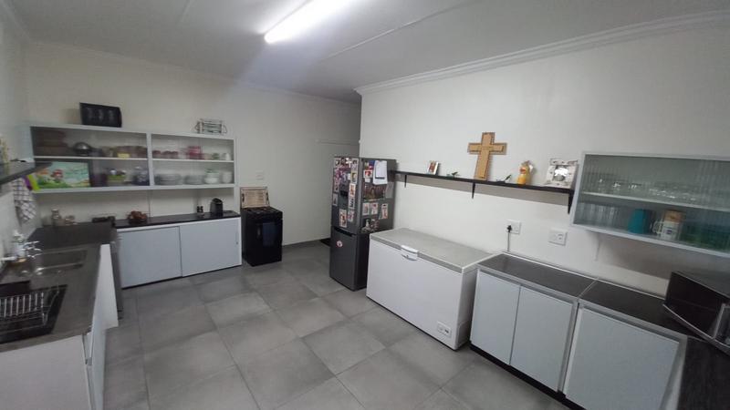 4 Bedroom Property for Sale in Pretoria Gardens Gauteng