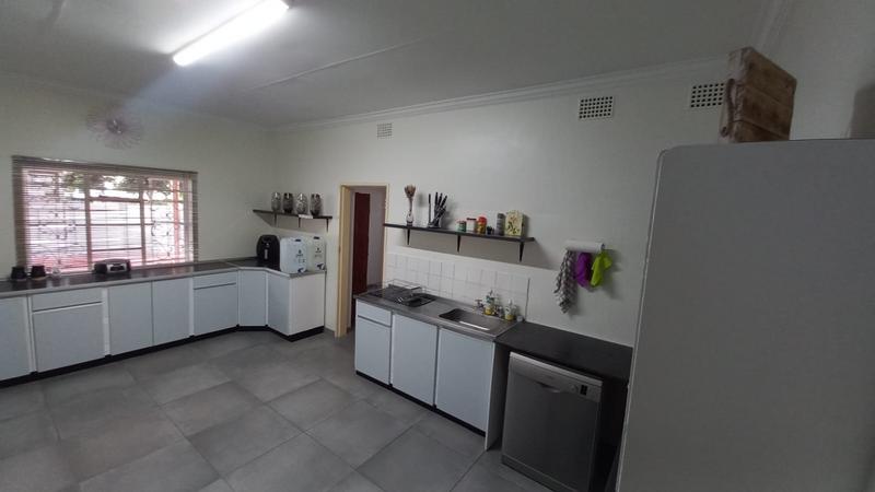 4 Bedroom Property for Sale in Pretoria Gardens Gauteng