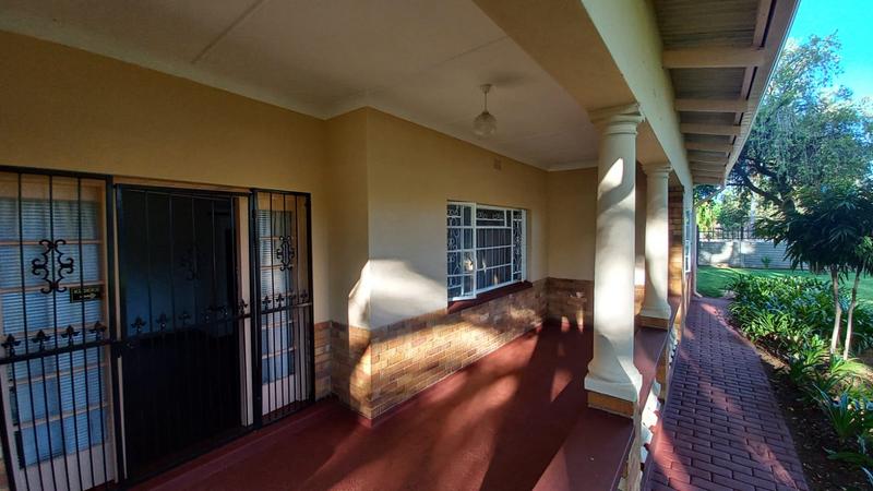 4 Bedroom Property for Sale in Pretoria Gardens Gauteng
