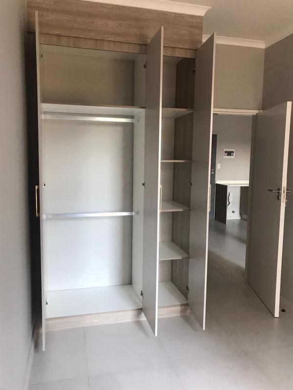 To Let 2 Bedroom Property for Rent in Midridge Park Gauteng