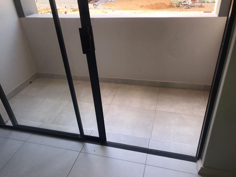 To Let 2 Bedroom Property for Rent in Midridge Park Gauteng