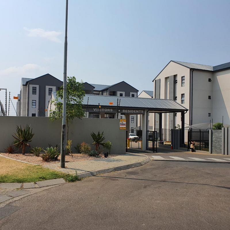 To Let 2 Bedroom Property for Rent in Midridge Park Gauteng