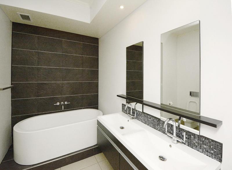 To Let 3 Bedroom Property for Rent in Morningside Gauteng