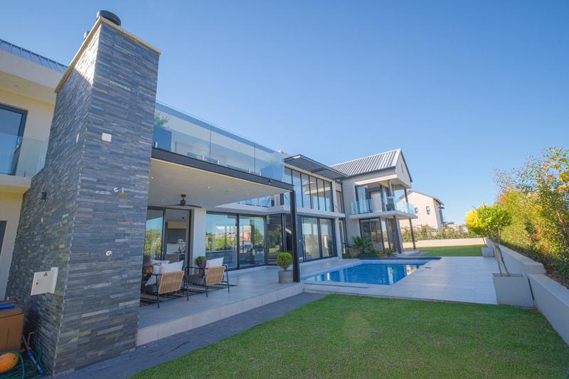 5 Bedroom Property for Sale in Copperleaf Estate Gauteng