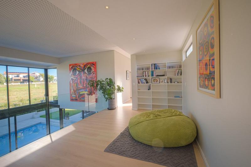 5 Bedroom Property for Sale in Copperleaf Estate Gauteng