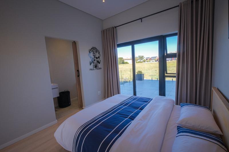 5 Bedroom Property for Sale in Copperleaf Estate Gauteng