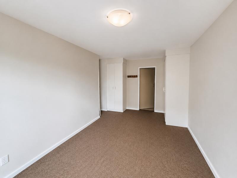 2 Bedroom Property for Sale in Die Hoewes Gauteng