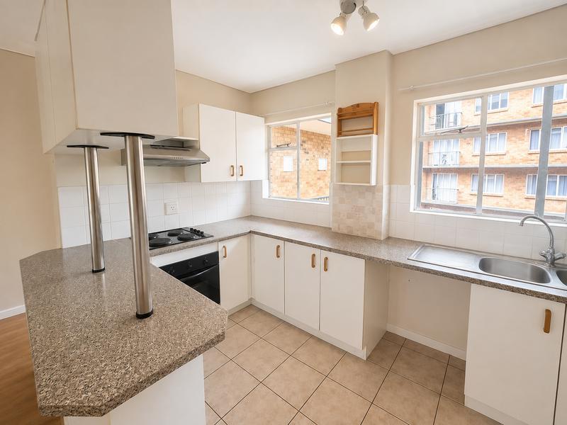 2 Bedroom Property for Sale in Die Hoewes Gauteng