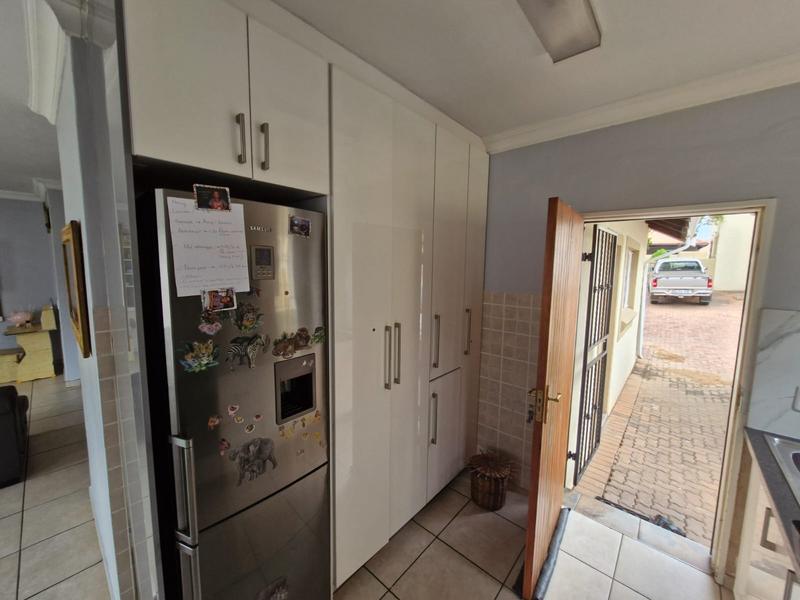 3 Bedroom Property for Sale in Kosmosdal Gauteng