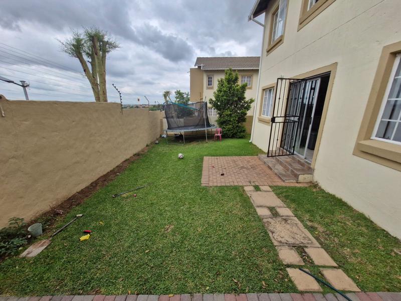 3 Bedroom Property for Sale in Kosmosdal Gauteng