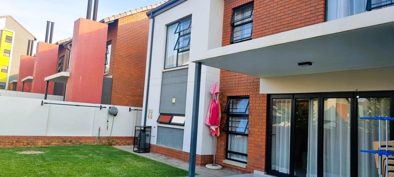 3 Bedroom Property for Sale in Amberfield Gauteng