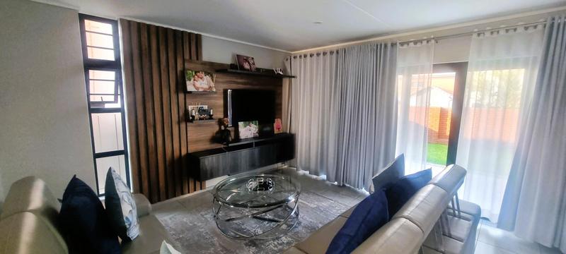 3 Bedroom Property for Sale in Amberfield Gauteng