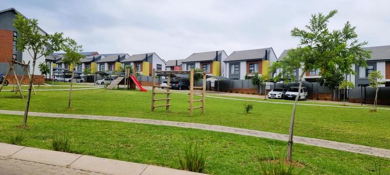 3 Bedroom Property for Sale in Amberfield Gauteng