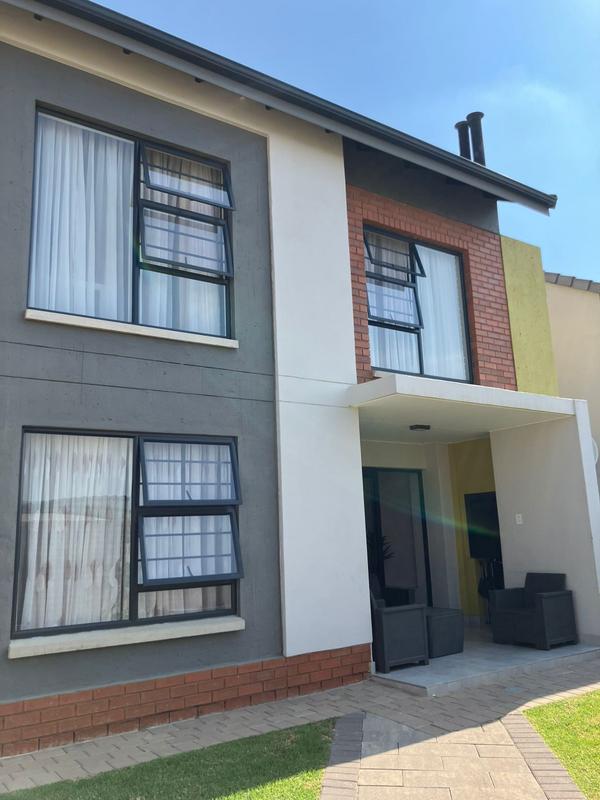 3 Bedroom Property for Sale in Amberfield Gauteng
