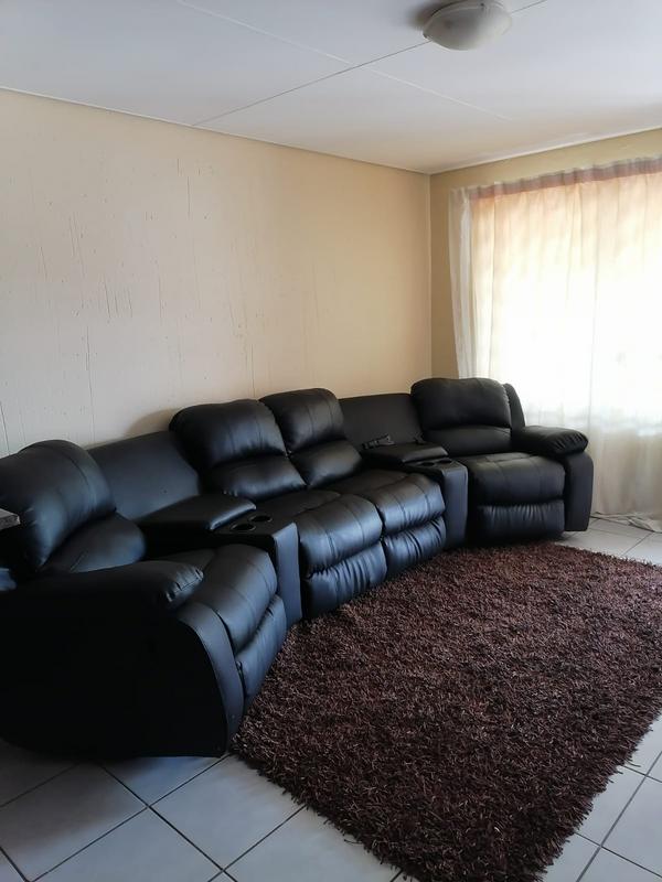 To Let 2 Bedroom Property for Rent in Elspark Gauteng