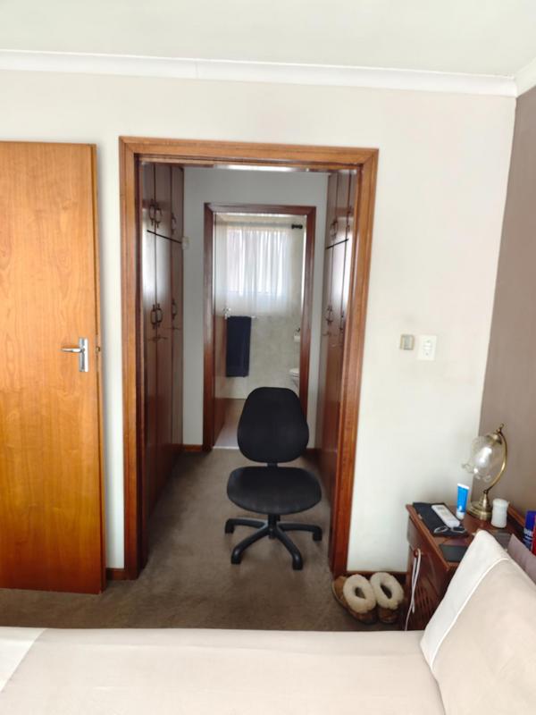 3 Bedroom Property for Sale in Klippoortje Gauteng