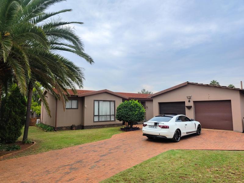 3 Bedroom Property for Sale in Klippoortje Gauteng