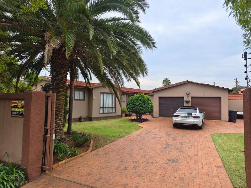 3 Bedroom Property for Sale in Klippoortje Gauteng
