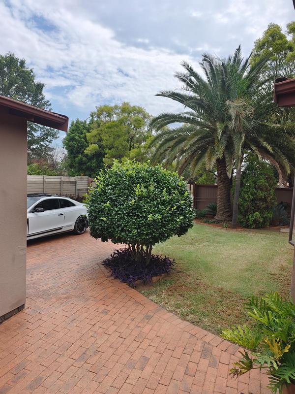 3 Bedroom Property for Sale in Klippoortje Gauteng
