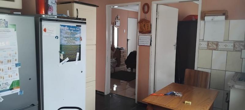 2 Bedroom Property for Sale in Toekomsrus Gauteng
